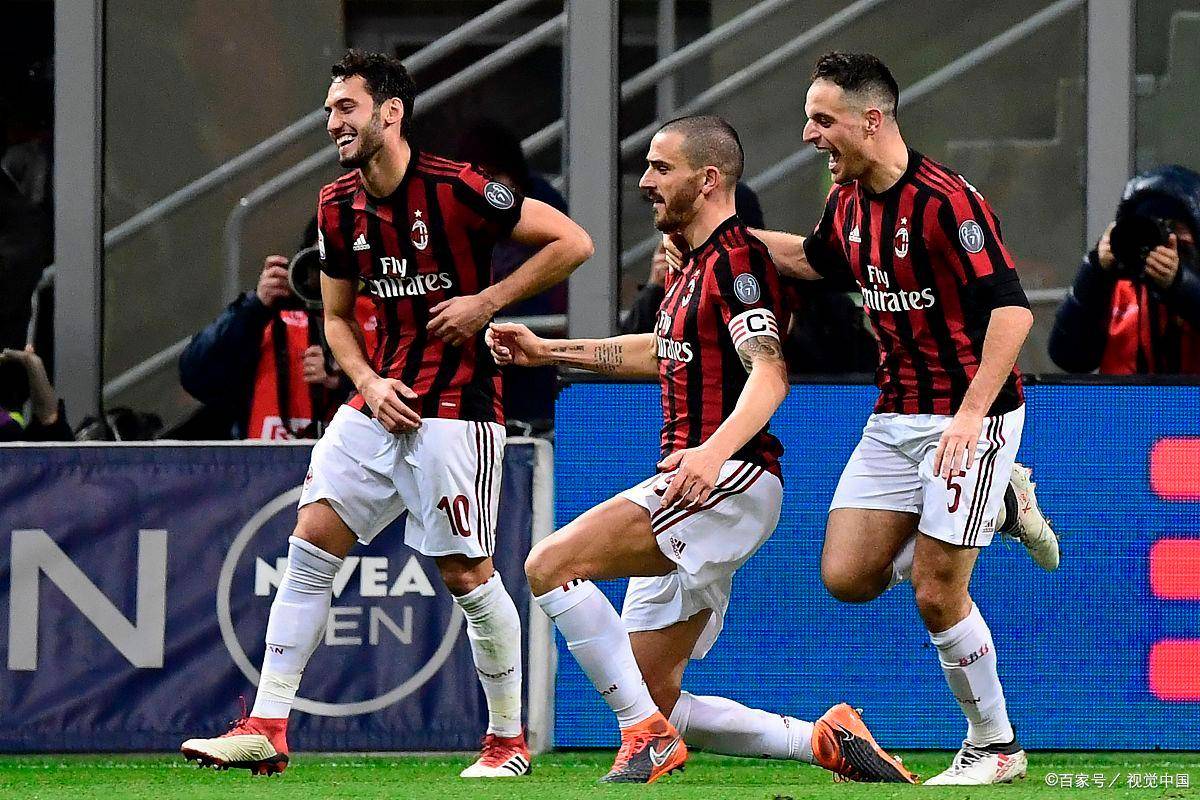 遇求不满：董方卓爆英超派对一夜千女，王楚淇支持C罗言论。（英超派对传闻发酵：董方卓爆料引争议，王楚淇力挺C罗观点）