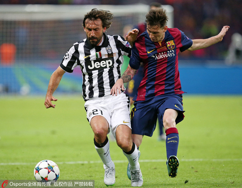 普利西奇成为英雄，AC米兰逆转都灵，重返意甲榜首（普利西奇一锤定音，AC米兰逆转击败都灵，重登意甲榜首）