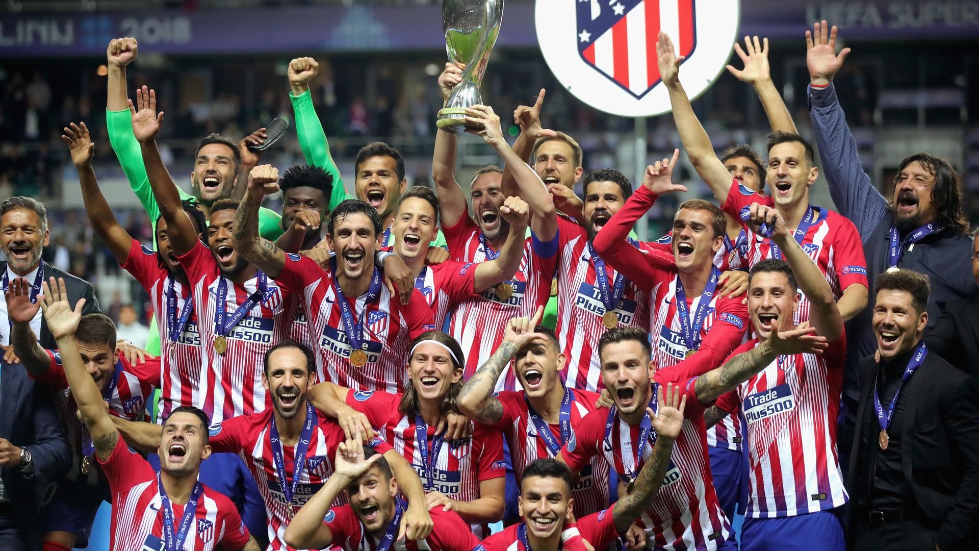 媒体人晒视频：赛后蒯纪闻安慰山东U20球员，很有大将风度