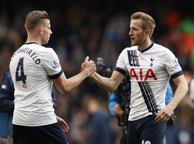 马丁内利：成为圣诞冠军的感觉很棒；有机会就陪在热苏斯身边（马丁内利：圣诞榜首令人振奋；有机会就伴在热苏斯左右）