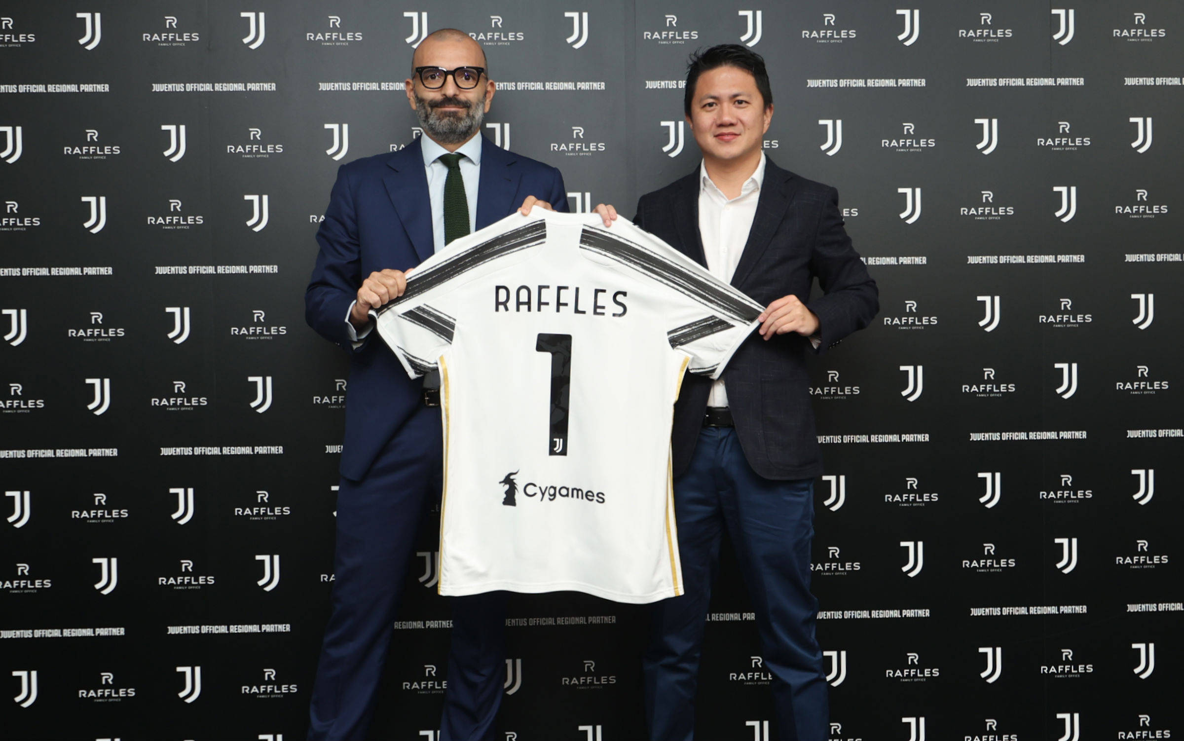 法尔克：纽卡等队曾想引进卡尔，但拜仁抢先与球员完成续约