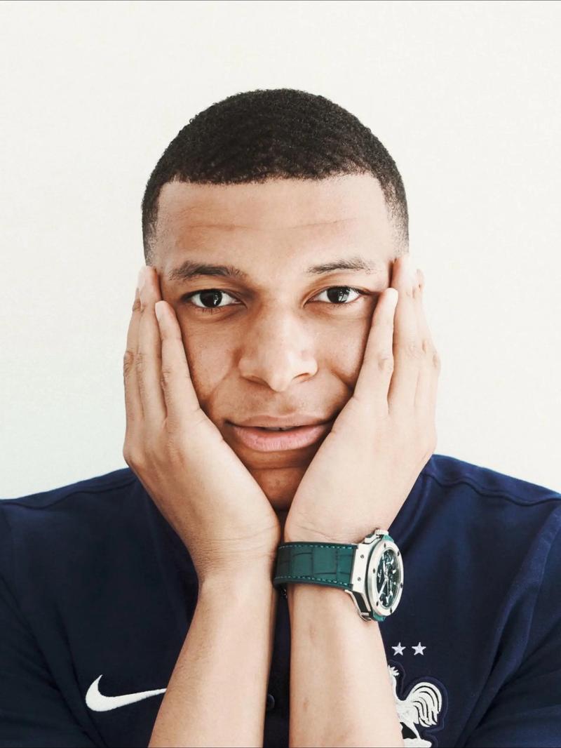 官方：瓦诺利就任佛罗伦萨主帅，合同至明年6月+1年续约选项