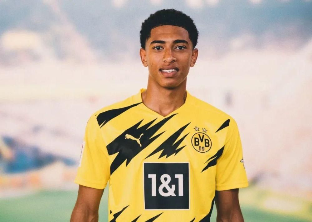 ATP总决赛第2日综述：弗里茨横扫穆塞蒂，辛纳室内硬地27连胜