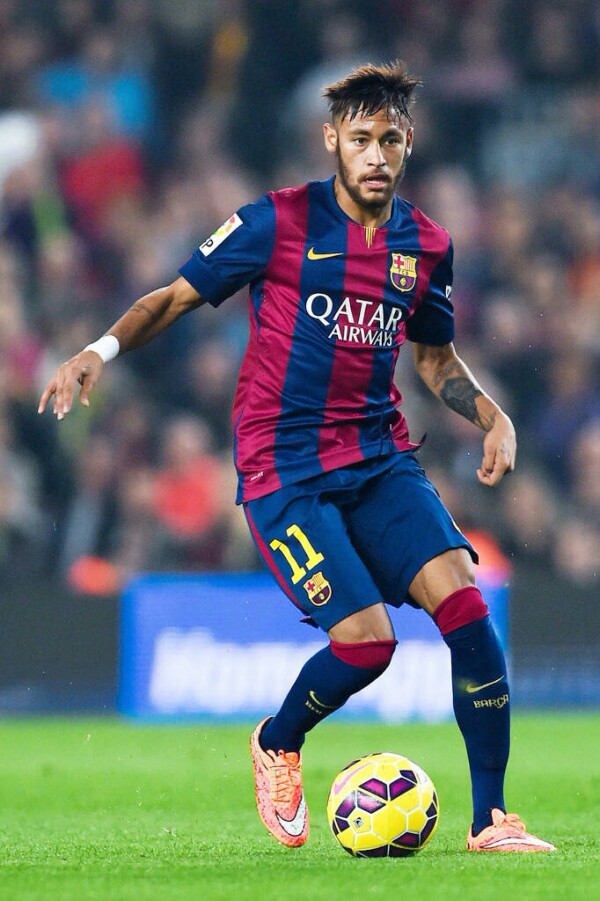 意甲半场：贝里沙造险斯图利奇失良机，克雷莫纳暂0-0莱切