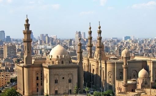 队报：纽约市长是阿森纳铁杆球迷，枪手旧将沙马赫给他送球衣（队报：纽约市长是阿森纳死忠，前枪手沙马赫赠其球衣）