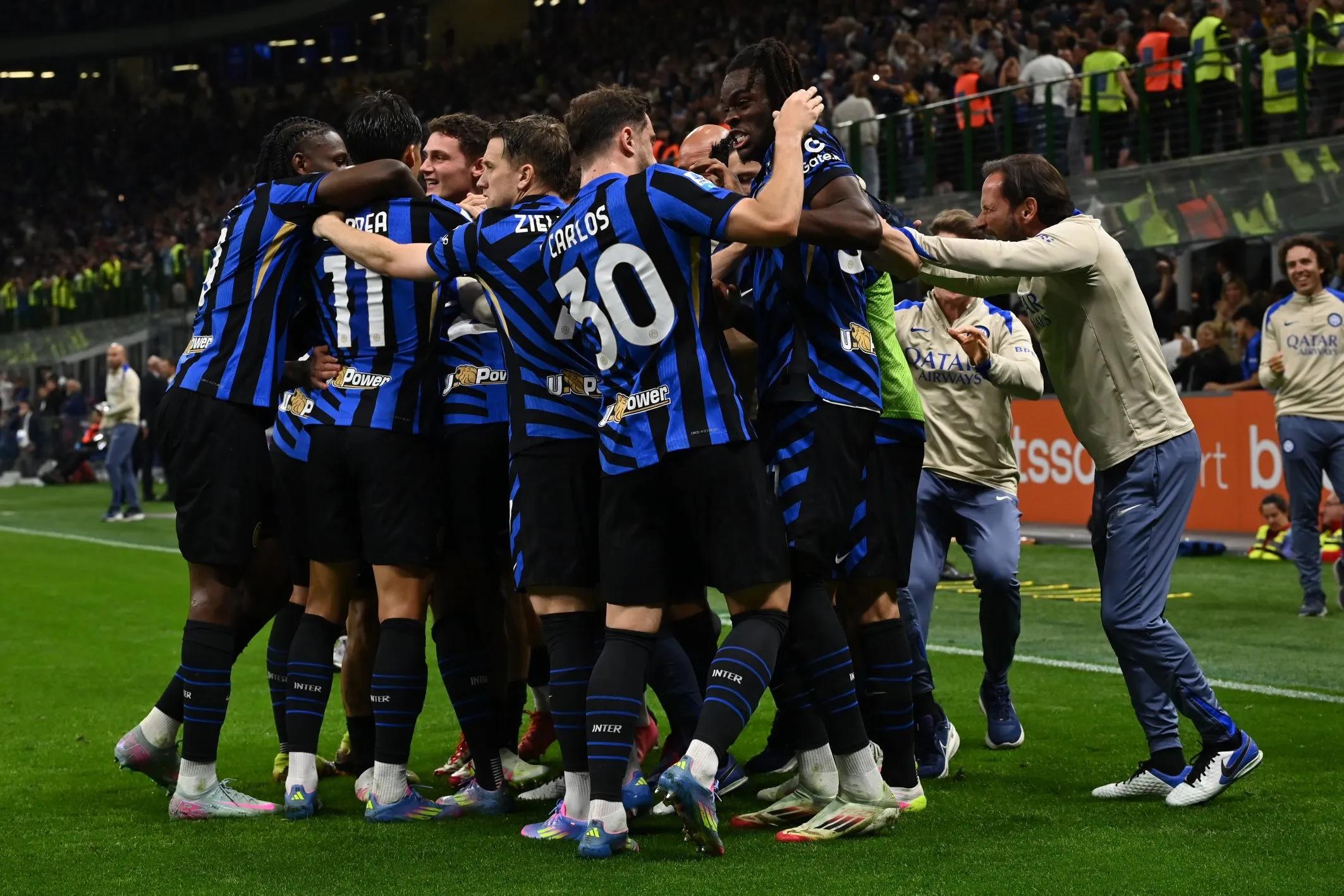 东体：波耶特辞职是为助教出头，中超有球队有意聘请他执教（东体：为力挺助教，波耶特选择辞职，中超球队有意邀其执教）